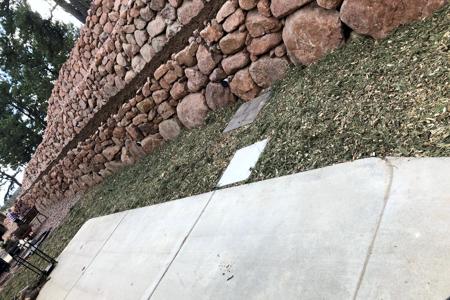 Click to view full size Boulder retaining wall installed in Monument, Colorado