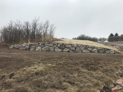 Click to view full size Boulder retaining wall in Larkspur Colorado
