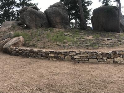 Click to view full size Siloam stone retaining wall in Larkspur Colorado